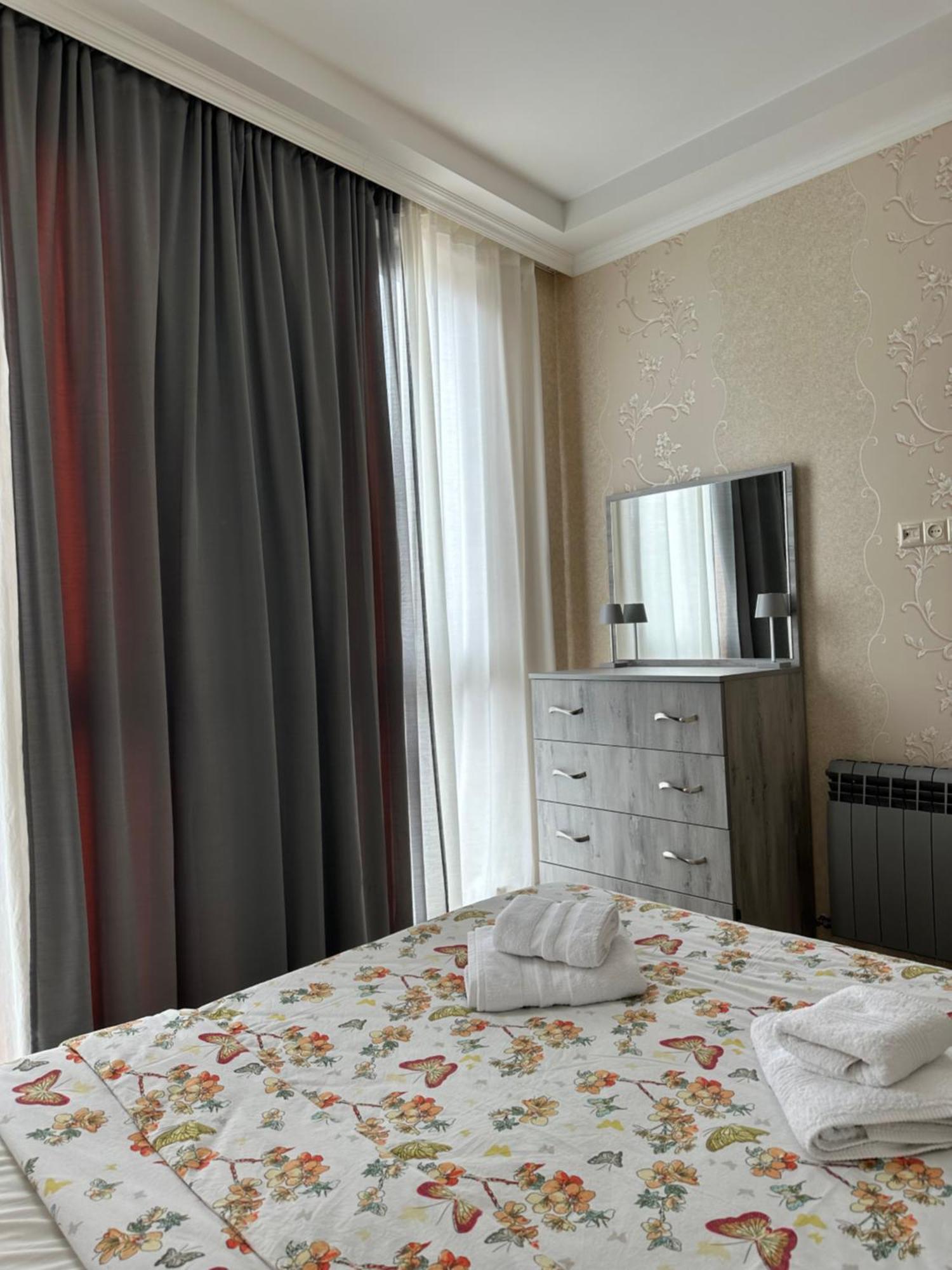Rustaveli Apartment 113 Кутаиси Екстериор снимка