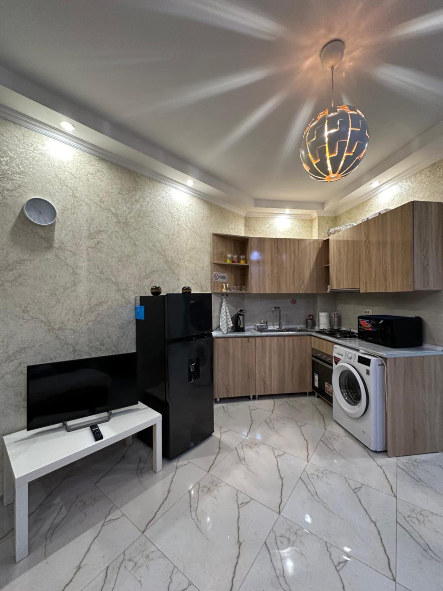 Rustaveli Apartment 113 Кутаиси Екстериор снимка