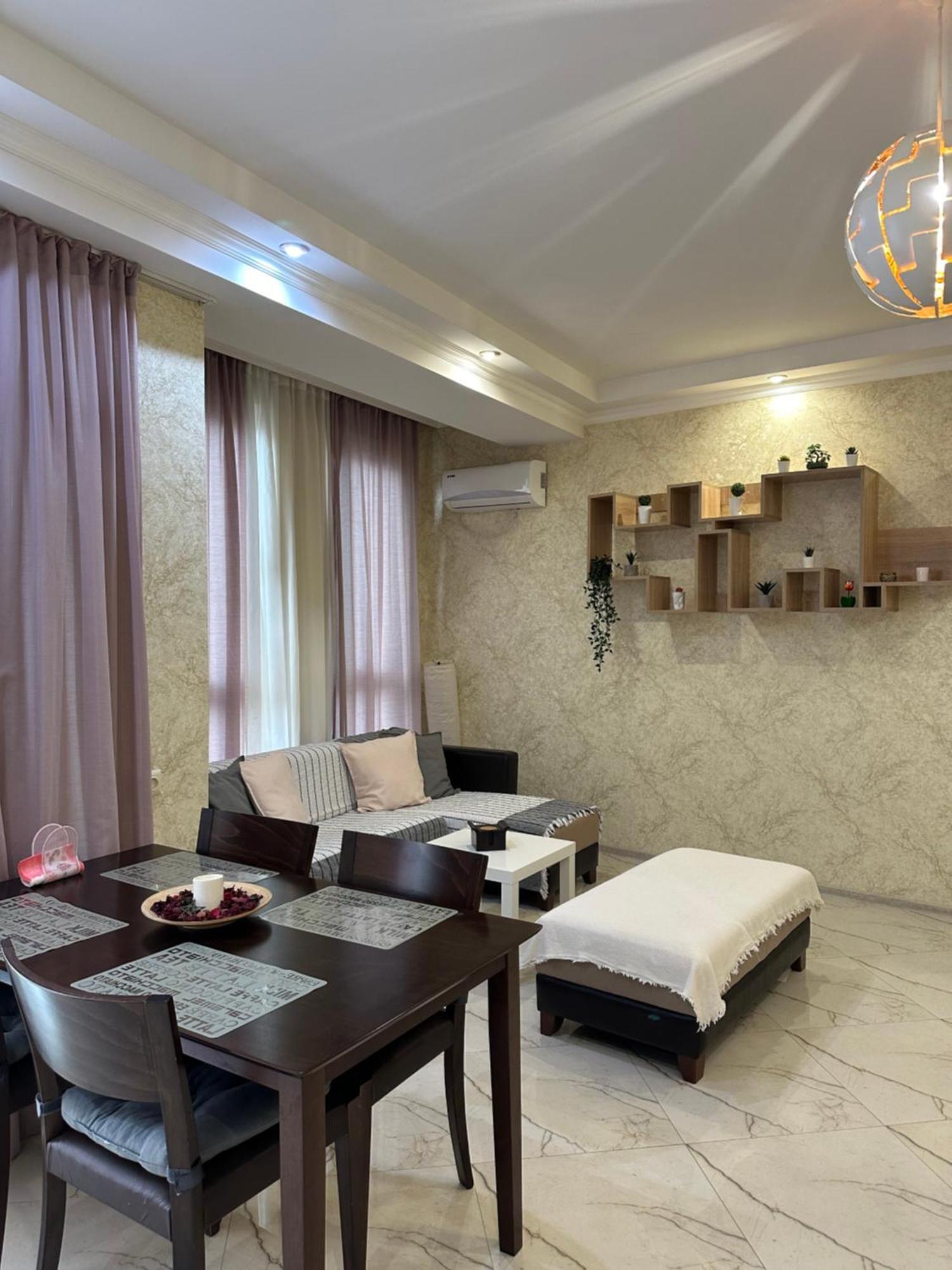 Rustaveli Apartment 113 Кутаиси Екстериор снимка