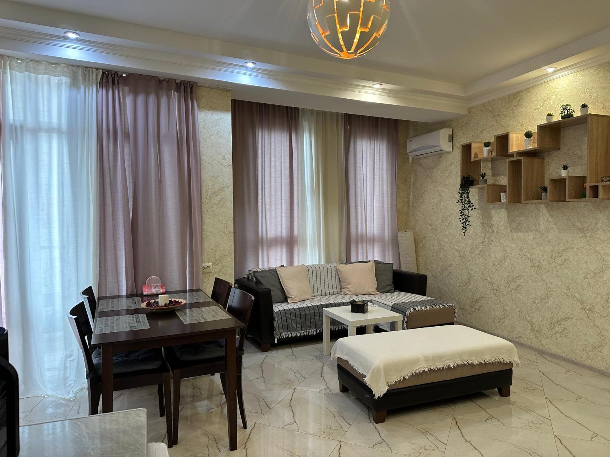 Rustaveli Apartment 113 Кутаиси Екстериор снимка